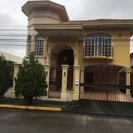 Casa En Residencial Puertas Del Sol Villa